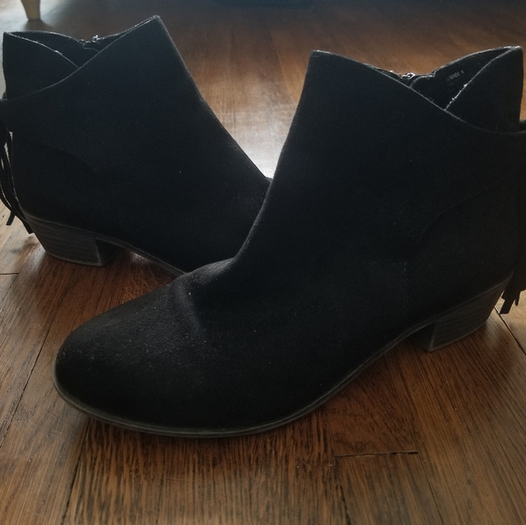 *FREE Gift* Heeled boot in faux suede - Picture 2 of 6